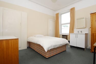 6 bed house, Beaumont Road, St Judes, Plymouth, PL49BJ - Image 6
